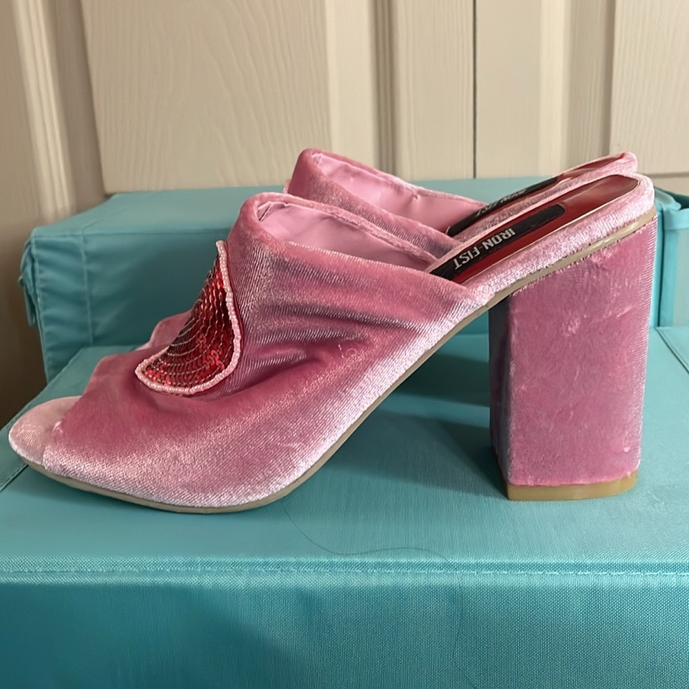 IRON FIST Slide Sandle Block Heels Pink & Red Vegan Velvet Mules, size 8 - Picture 6 of 7